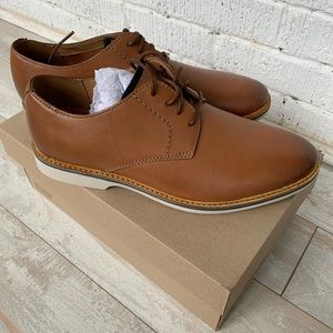 Clarks Atticus Lace Leather Oxford NIB